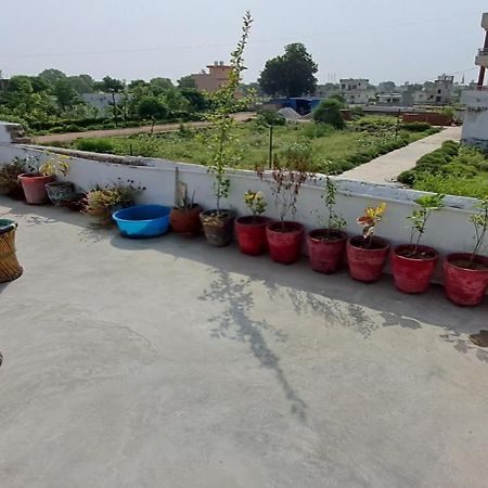 Vrinda Homestay Vrindāvan Εξωτερικό φωτογραφία